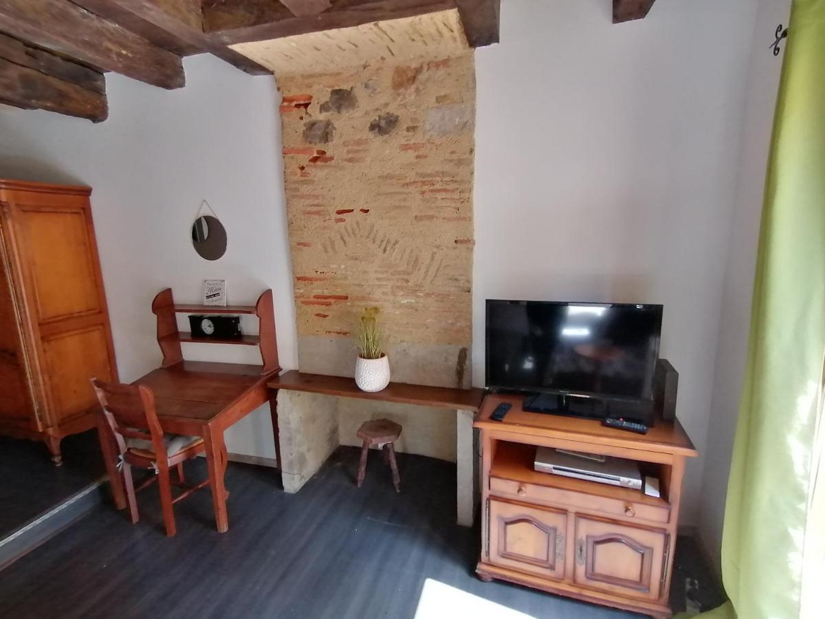 Au Temps D'Antan Lägenhet Villefranche-de-Rouergue Exteriör bild