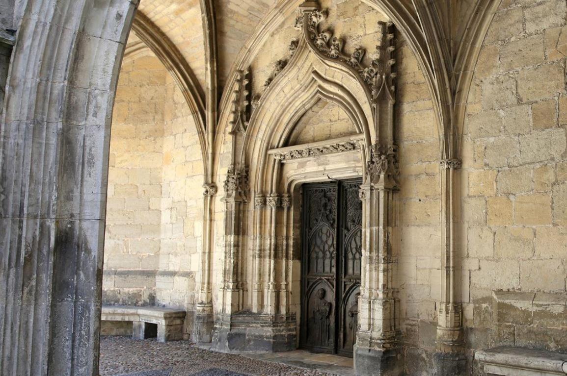 Au Temps D'Antan Lägenhet Villefranche-de-Rouergue Exteriör bild